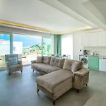 Kanyon Peninsula Kas