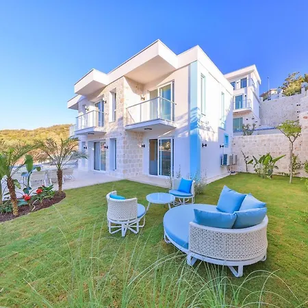 Kanyon Peninsula Villa *
