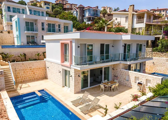 Kanyon Peninsula Villa