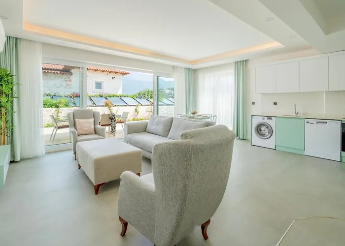 Kanyon Peninsula * Kaş