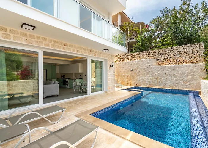 Kanyon Peninsula Villa