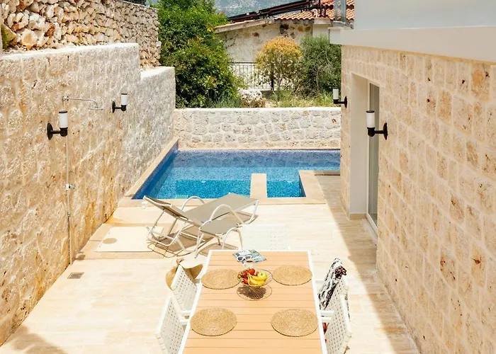 Kanyon Peninsula Kaş