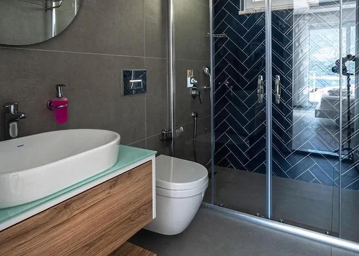 Kanyon Peninsula Villa