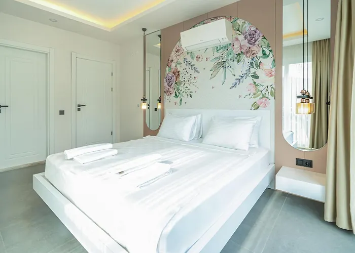 Kanyon Peninsula * Kaş