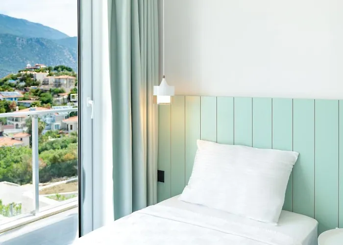 Kanyon Peninsula Villa *