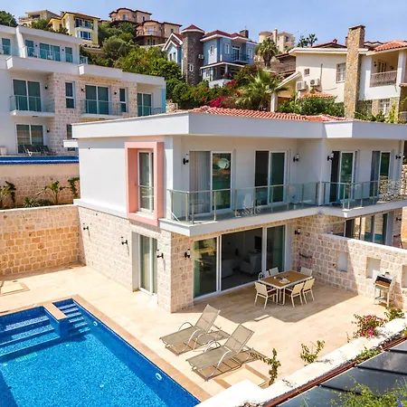 Kanyon Peninsula Villa