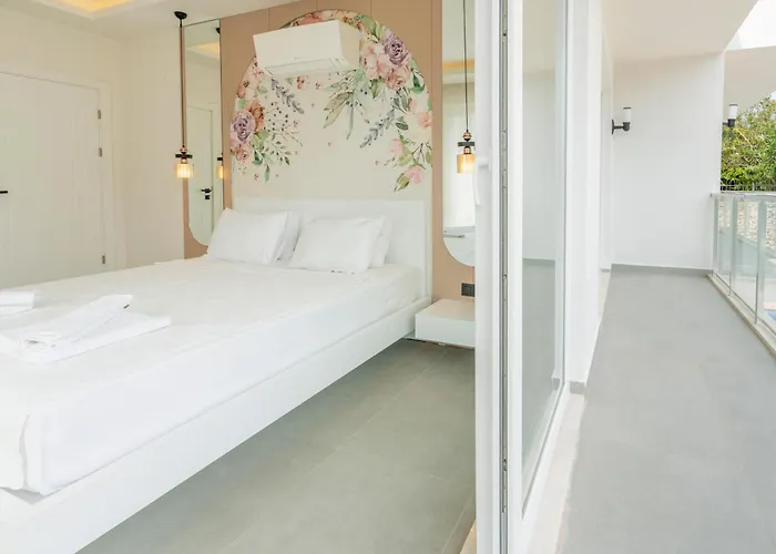 Kanyon Peninsula * Kas